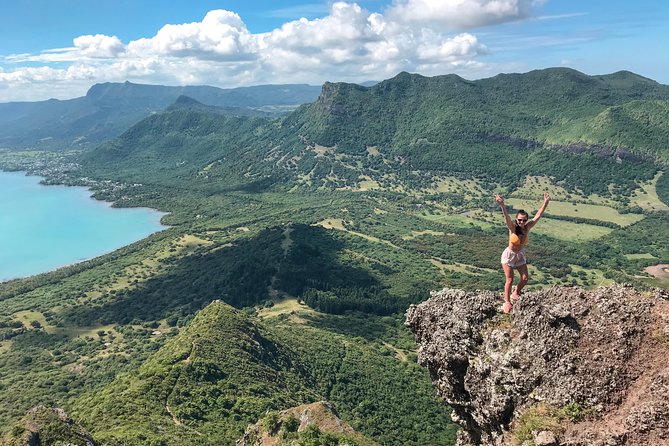 Le Morne Mountain Sunrise Hike & Climb - Who should book this hike, and who should pass