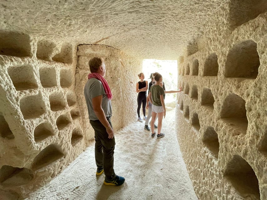 LET'S GO HİKİNG TO DİSCOVER CAPPADOCİA.. - White Valley: geology you can feel, plus seasonal fruit and plants