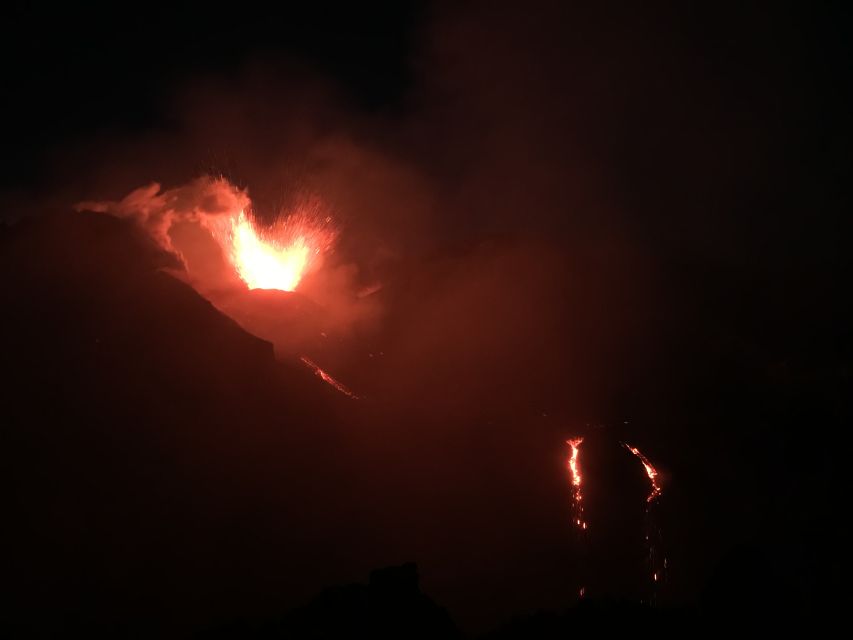 Linguaglossa: Mt Etna Summit Crater Hike with Optional 4x4 - Optional 4x4: when the €50 ride is worth it