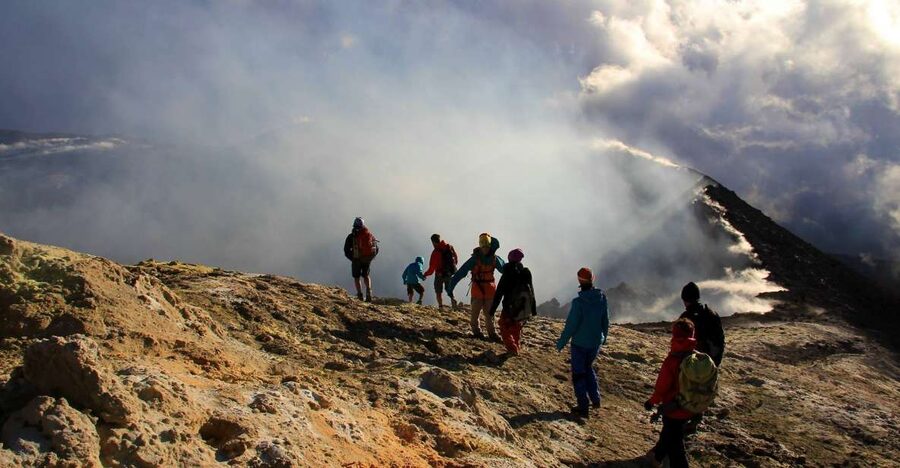 Linguaglossa: Mt Etna Summit Crater Hike with Optional 4x4 - The 5-hour rhythm: from Piano Provenzana up to Bocca Nuova