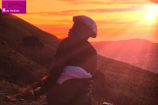 Lion's Head HIKE Table Mountain in Cape Town-South Africa - Sunrise vs Sunset: When Cape Town’s Lights Change on the Move