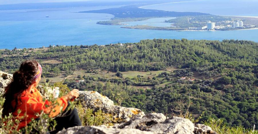 Lisbon: Hiking in Arrábida Natural Park - Why Arrábida Natural Park feels like a quick vacation from Lisbon