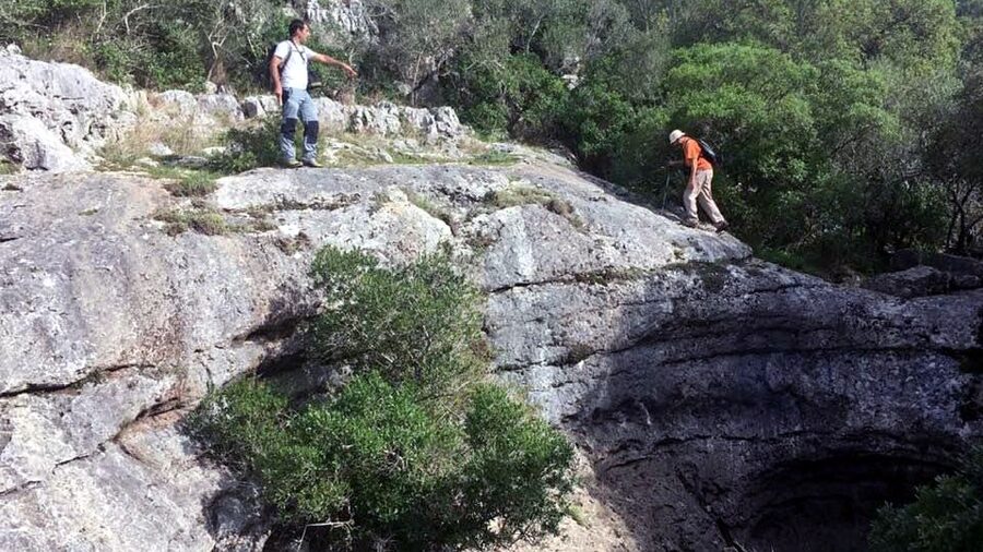 Lisbon: Hiking in Arrábida Natural Park - Gear and pacing: what to bring (and what to skip)