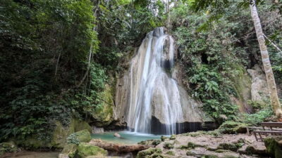 Luang Prabang to Nong Khiaw: River Cruise, Hike & Waterfall - Pickup in Luang Prabang and the van ride you should plan for