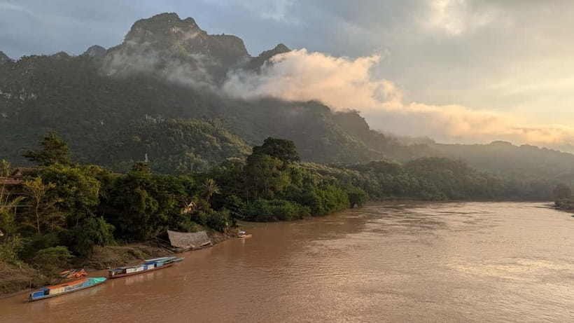 Luang Prabang to Nong Khiaw: River Cruise, Hike & Waterfall - Nong Khiaw before dusk: sunset arrival by boat