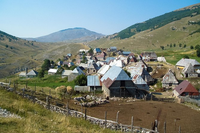 Lukomir Highland Village Hike - The story stops after lunch: stećci in Lukomir and the final viewpoint