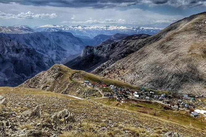 Lukomir Nomad Village Hiking from Sarajevo - Local Lunch Included - Bjelasnica to Lukomir: why this hike feels different in Bosnia