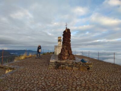 Madeira: Pico Ruivo Guided Sunrise Hike with Hotel Pickup - Hotel Pickup, Drive Time, and Getting to the Trailhead Calm