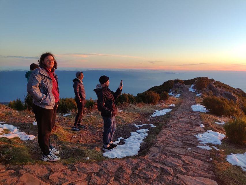 Madeira: Pico Ruivo Guided Sunrise Hike with Hotel Pickup - Sunrise on the Highest Point: Tea, Granola, and Golden Light