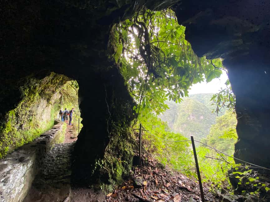 Madeira: PR 9 - Levada do Caldeirão Verde Hike Transfer - What “self-guided” means on PR9 (and where the driver-host still matters)