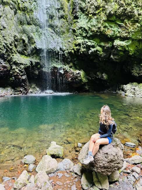 Madeira: PR 9 - Levada do Caldeirão Verde Hike Transfer - Packing like a pro: waterproof shoes, rain gear, and small cash