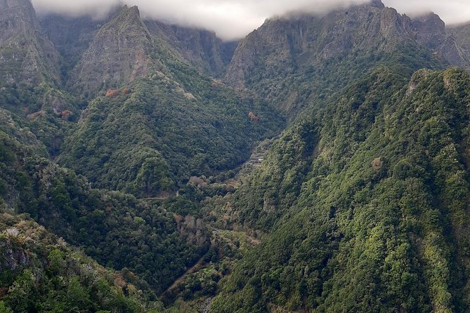 Madeira: Private 1.5-Kilometer Levada dos Balcões Hike PR11 - Weather matters more than you’d think in Madeira