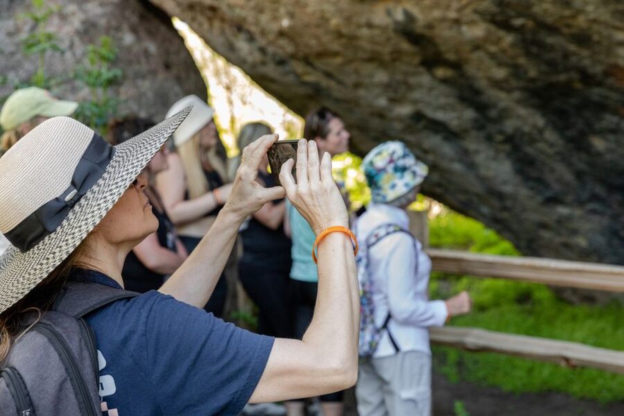 Malibu: Guided Vineyard Hike with Photo Stops and Wine - Price and Logistics: $49 for a Short, Structured Malibu Day