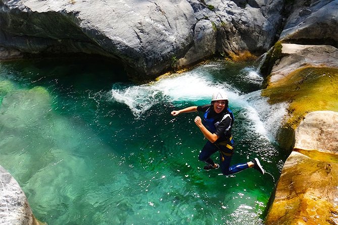 Matacanes : Canyoning + Hiking + Water Jumps + Rappel + Caves - Caves and underground tunnels: fun, but take it seriously