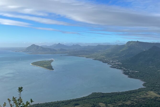 Mauritius: Le Morne: Intimate Hike Away from the Crowd - Difficulty and Who It Fits Best