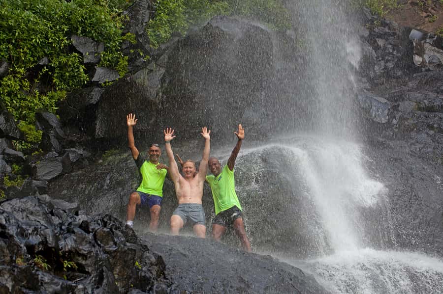 Mauritius: The Iconic Waterfalls hike + Mauritian picnic - Meet your guide at the bus station (and why it matters)