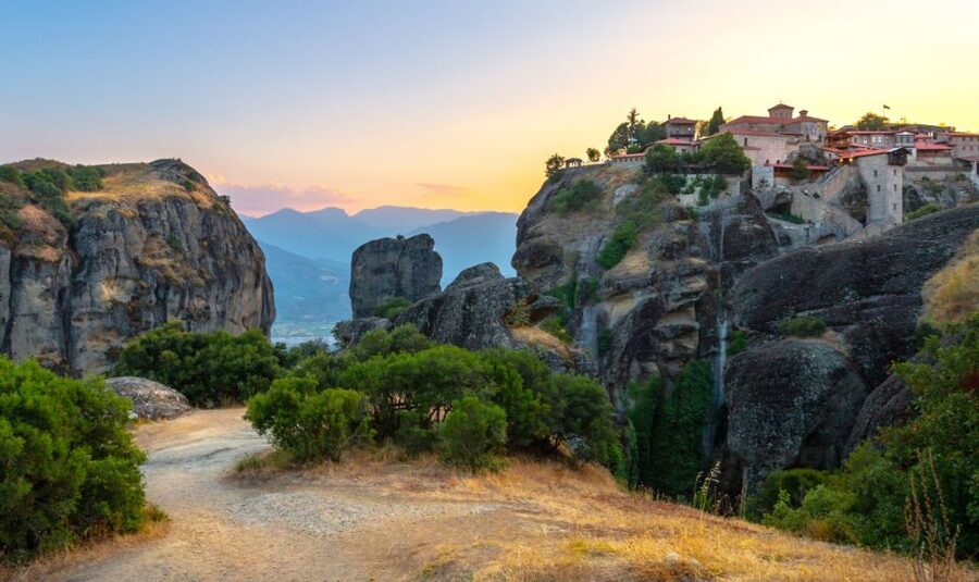 Meteora: Hiking Tour with Local Guide and Monastery Visit - How to judge the value: $35 for 4 hours, plus a small extra fee