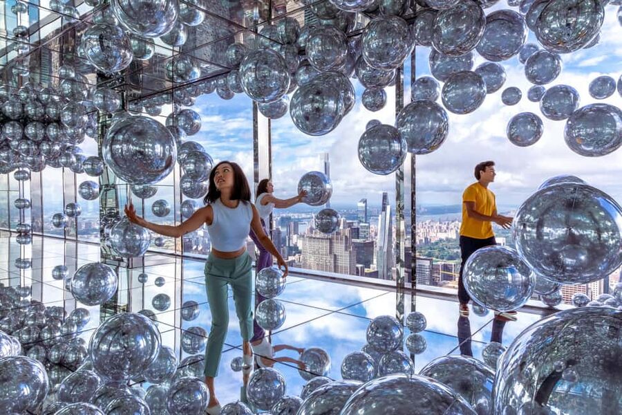 Midtown Manhattan Guided Tour w/ SUMMIT One Vanderbilt Entry - Times Square and the Broadway Theater District: get the stories behind the signs
