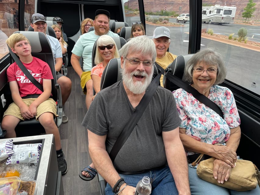 Moab: Arches National Park Sightseeing Tour - The panoramic van experience: 360° views without craning your neck