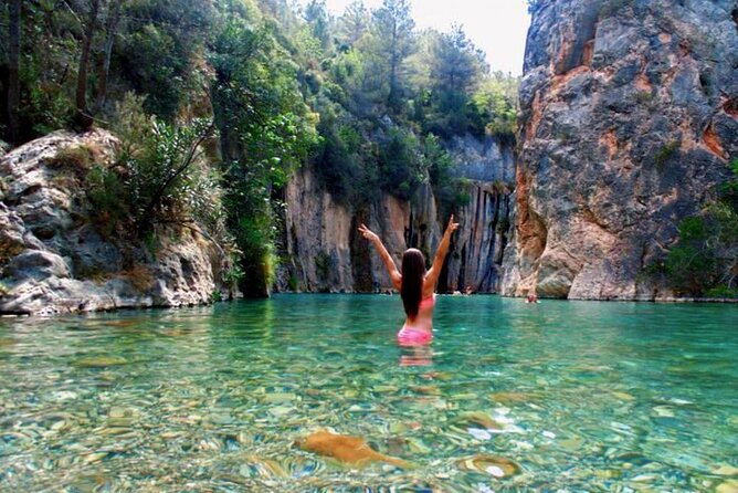 Montanejos Hiking Tour & Thermal Pools from Valencia - What to bring: comfort wins on the trail and at the pools