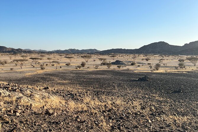 Moon Mountain Hike from Jeddah City - Moon Valley has that lunar look—and the timing makes it work