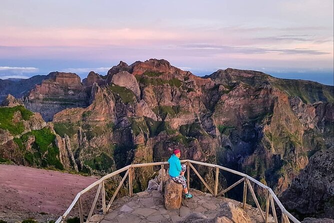 Morning Transfer To Pico Do Arieiro, Hike To Pico Ruivo & Return From Teixeira - PR1 to Pico Ruivo: the tunnels and the stairs to heaven