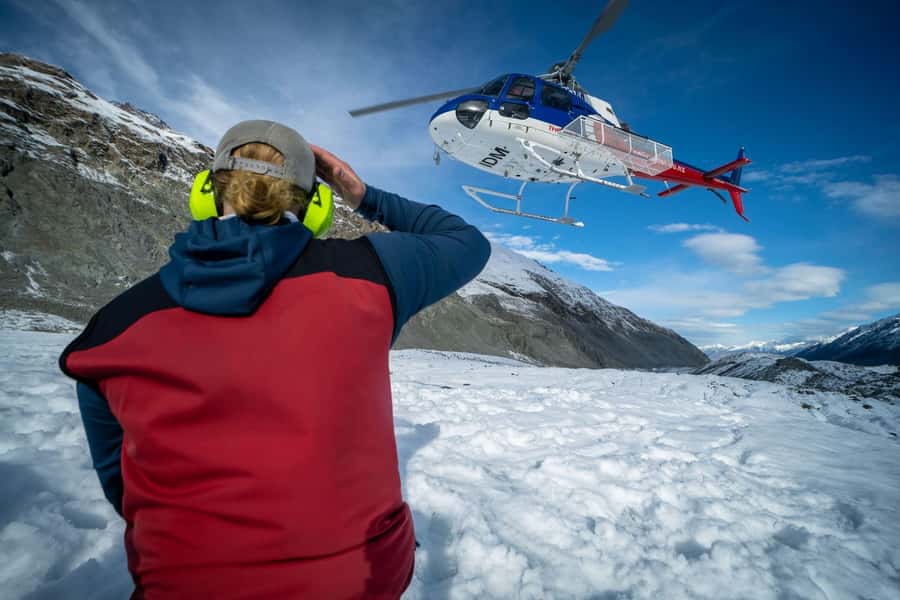 Mount Cook: 3 Hour Heli Hike to the Tasman Glacier - What the Timing Really Feels Like (In Human Terms)