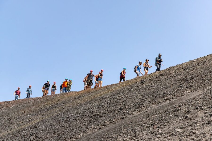 Mount Etna: Summit Guided Hiking Tour up to 3,400 m - What to bring (and what to avoid) for a real Etna summit day