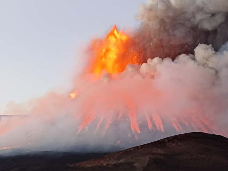 Mount Etna: Summit Tour by Jeep and Cable Car - Key points worth knowing before you go