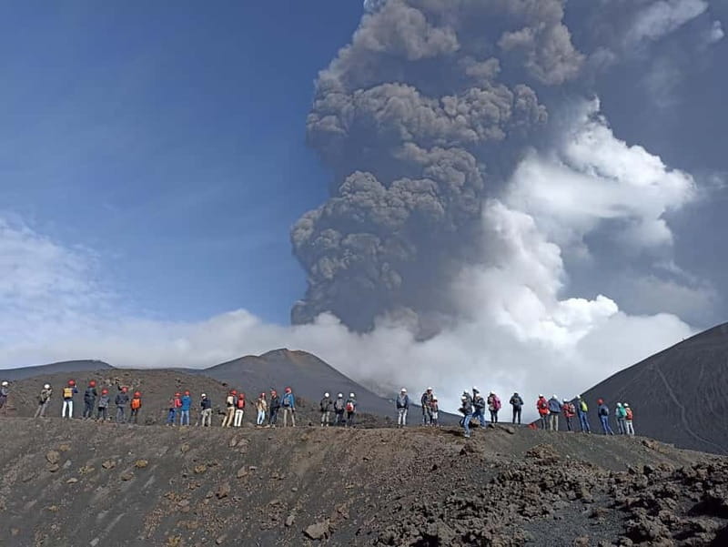 Mount Etna: Summit Tour by Jeep and Cable Car - At the Central Crater: gas emissions, fumaroles, and big Sicily views