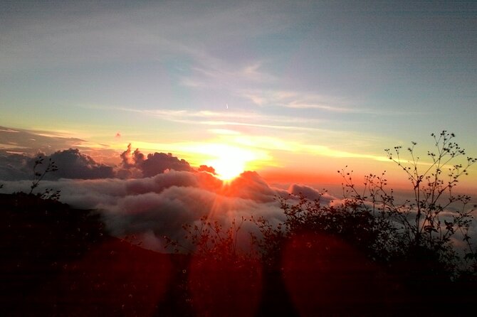 Mount Rinjani Hiking to summit( 2 Days 1 Night ) - Camping on the Rim: Sunset, Sunrise, and Realistic Comfort