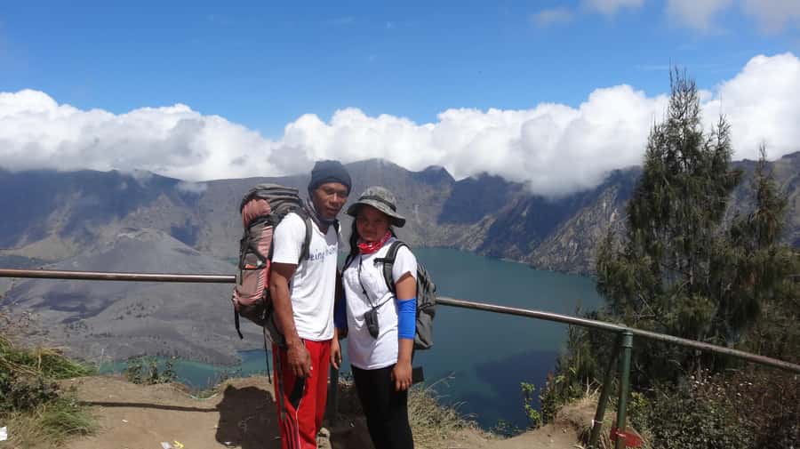 Mount Rinjani Trek 3D-2N To Summit - Lake - Hotspring - Day 2: Midnight summit push, sunrise at 3,726 m, then Segara Anak hot springs
