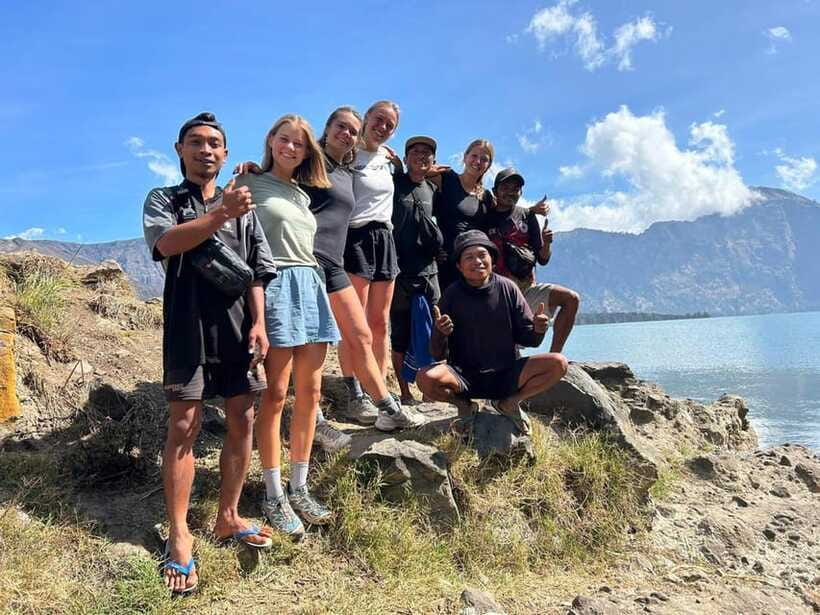 Mount Rinjani Trek 3D-2N To Summit - Lake - Hotspring - Day 3: rainforest descent to Senaru village, plus a black monkey chance