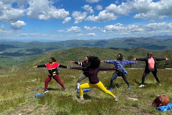 Mountaintop Yoga & Meditation Hike in Asheville - Entering The Trail: Meeting Point and First 30 Minutes