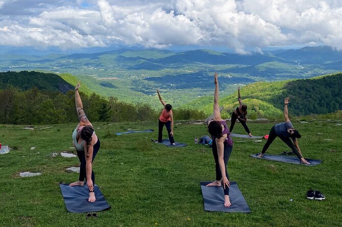Mountaintop Yoga & Meditation Hike in Asheville - The Summit Moment: 1 Hour of Outdoor Yoga at Bearwallow Mountain