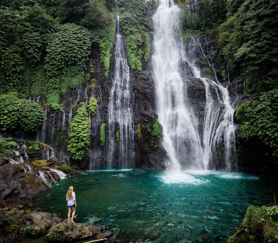 Munduk: Twin Lakes Jungle Hike with Lake Canoe and Waterfall - 8 Hours in North Bali: Munduk to Twin Lakes to Banyumala
