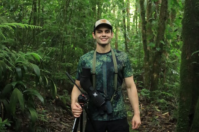Nature Tour in the Monteverde Cloud Forest - Your viewing kit: binoculars and a telescope (and how that changes the walk)
