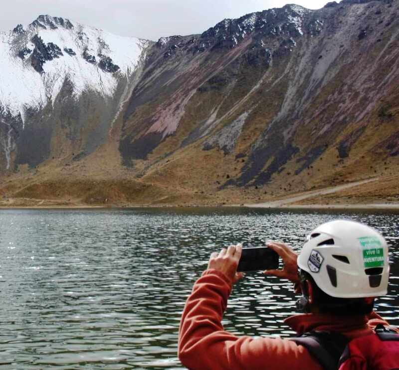 Nevado De Toluca: Reach the Summit with Professionals - Weather and altitude safety: the trip is dramatic, so pack like it