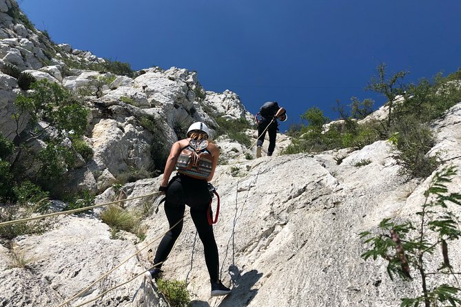 Nido de los Aguiluchos, Monterrey: Hiking + Rock Climbing + 3 Rappels - Small-group style logistics: max 15, morning groups, and bilingual help