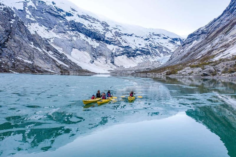 Nigards: Kayaking and Glacier Hike - Labben meeting point and the drive to the lake
