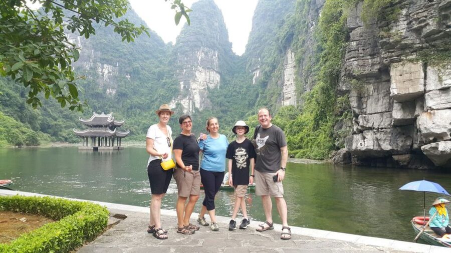 Ninh Binh: Hoa Lu, Trang An and Mua Caves Hiking Day Trip - Quick hits