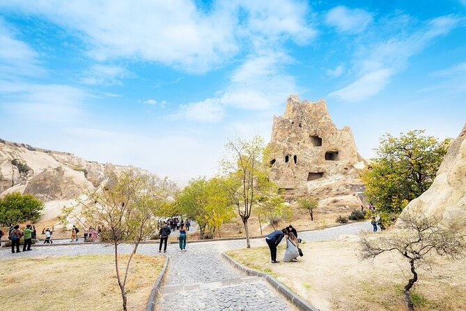 North Cappadocia Red Full-Day Guided Tour with Lunch - Stop 5: Zelve Open Air Museum for 1 hour of atmosphere
