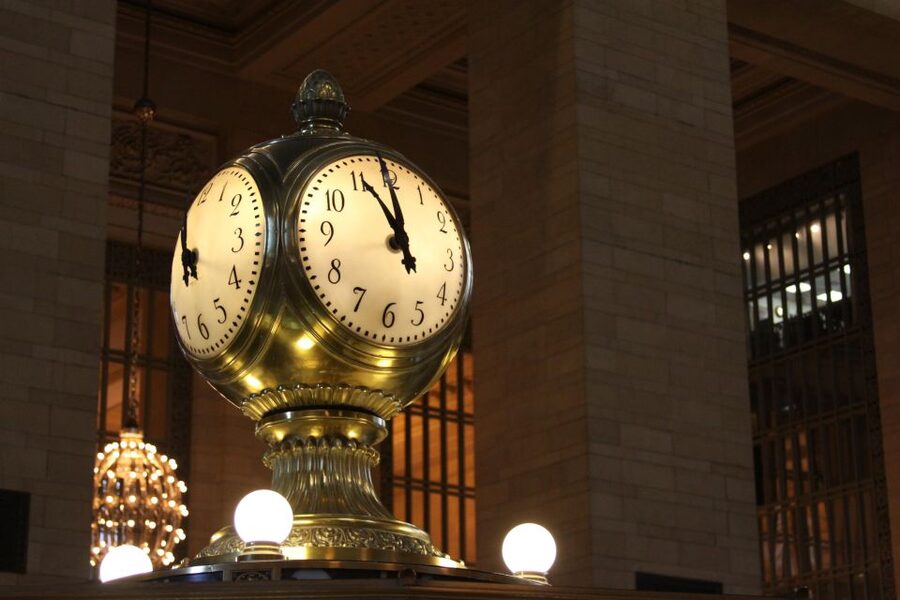 NYC: SUMMIT One Vanderbilt Ticket and Grand Central Tour - Grand Central Terminal highlights: celestial ceiling, Center Clock, and the world clock
