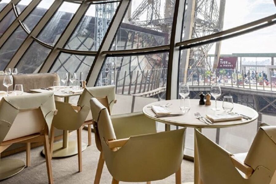 Paris: Eiffel Lunch, 2nd Floor or Summit Ticket & Cruise - Meeting Your Host at Champ de Mars and Getting Through Security