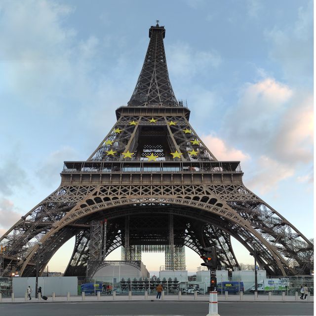Paris: Eiffel Tower Entry Ticket with Optional Summit Access - Key points at a glance
