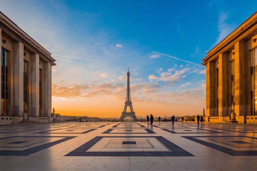 Paris: Eiffel Tower Guided Tour|Summit & second floor access - Key Points You’ll Care About