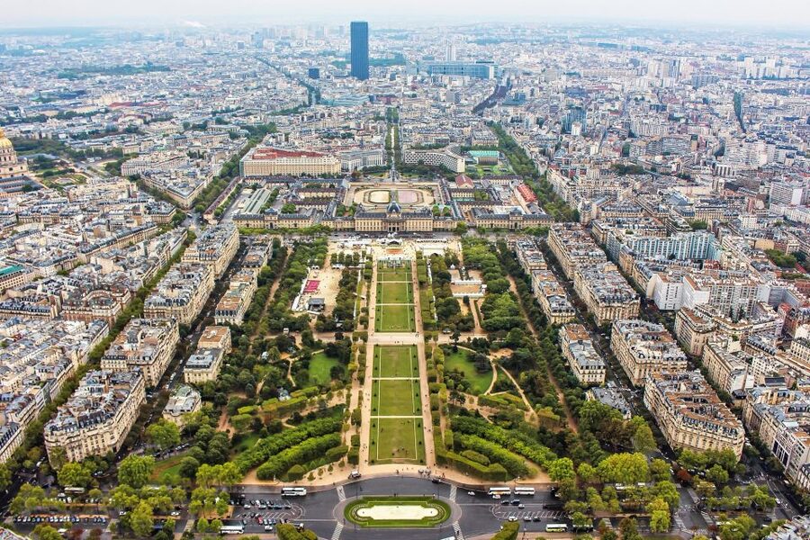 Paris: Eiffel Tower Stairs Climb to Level 2 & Summit Option - The 704-step climb and Level 2: best views come with effort
