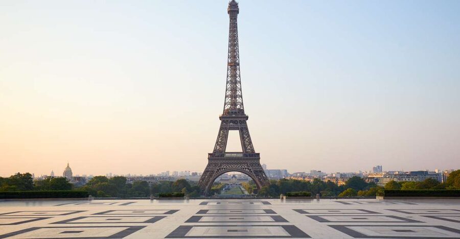 Paris: Eiffel Tower Summit Access Tour and River Cruise - The guided walk: the host’s job is to give you quick context