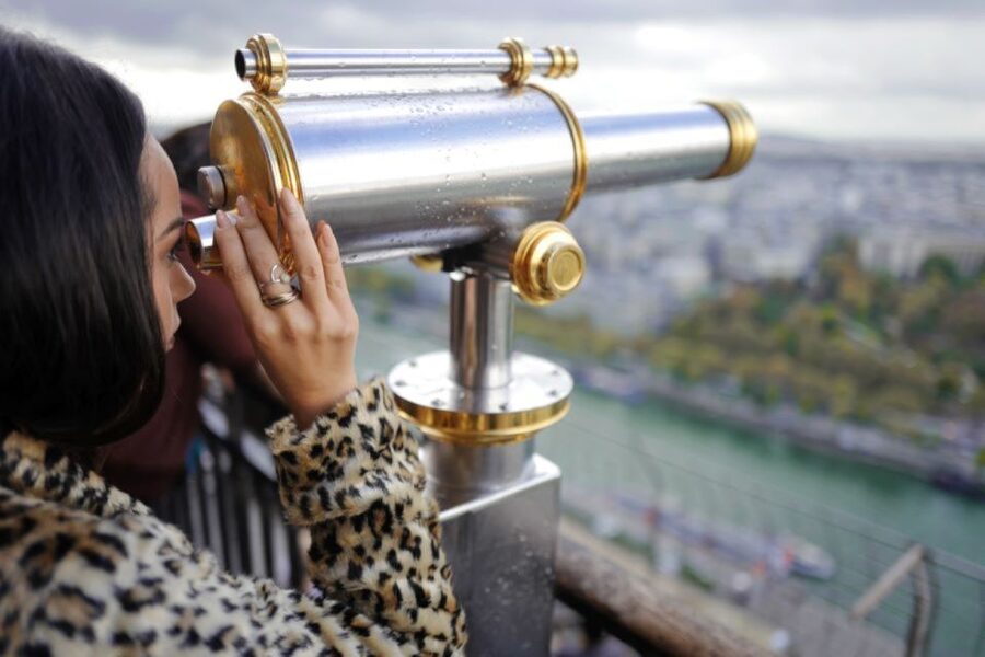 Paris: Eiffel Tower Summit Floor Ticket & Seine River Cruise - Where to Meet: Le Champ de Mars Cafe and the Voucher Swap