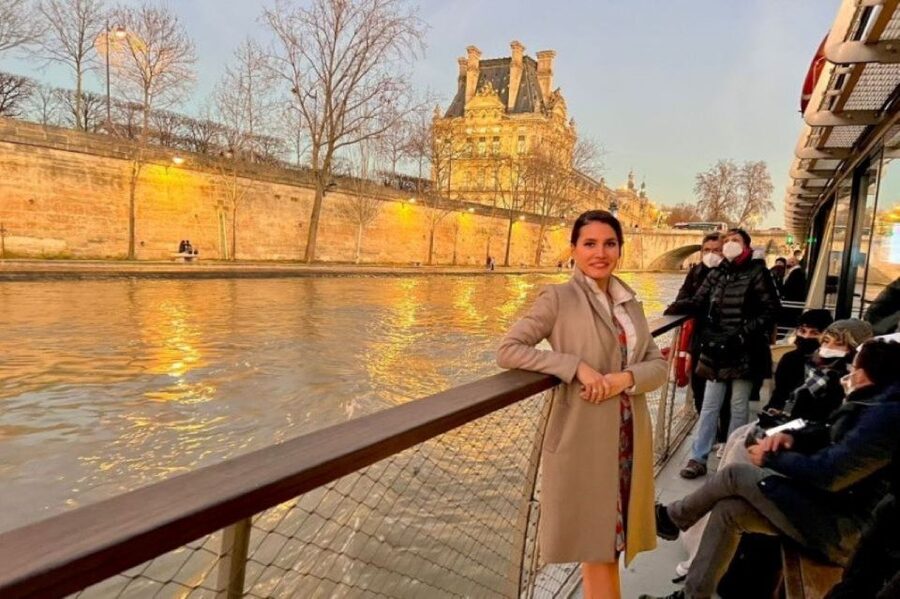 Paris: Eiffel Tower Summit Floor Ticket & Seine River Cruise - What You’ll See on the Boat: UNESCO Riverbanks in One Hour